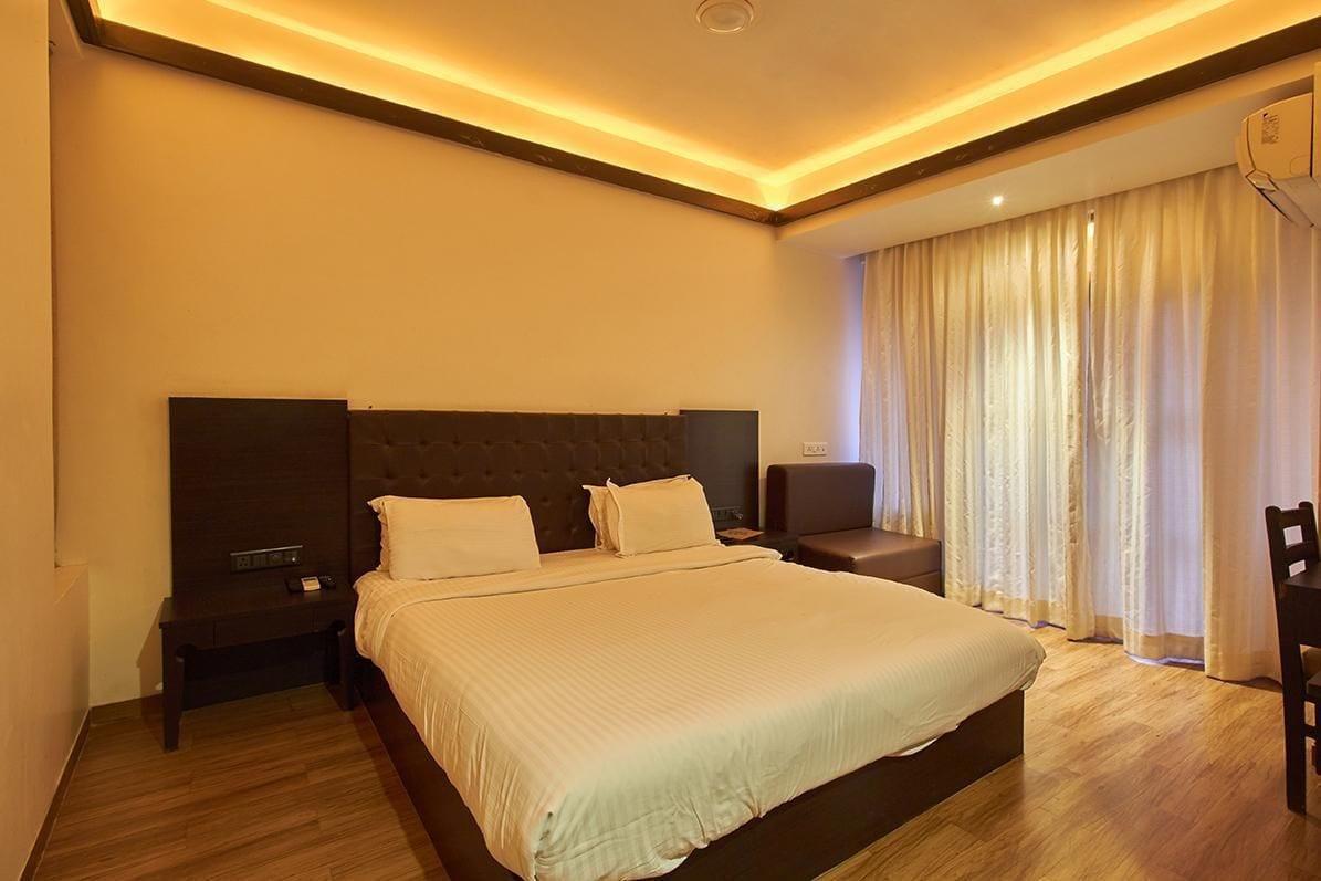 Sinq Beach Resort Calangute Exterior foto